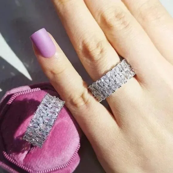 NEW ETERNITY BAND 925 STERLING SILVER DIAMOND RING, CUTE RING, SHINY RING. - Picture 1 of 6